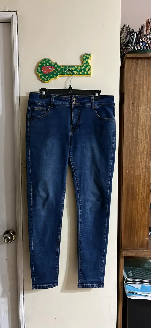 Jeans azul oscuro para mujer en buen estado - 2