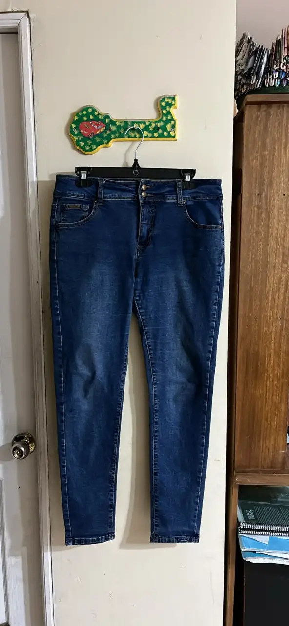 Jeans azul oscuro para mujer en buen estado - 3