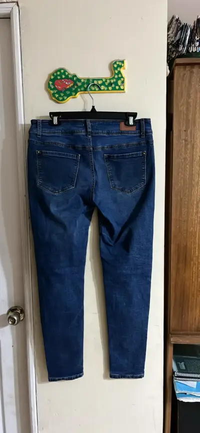 Jeans azul oscuro para mujer en buen estado - miniatura 6