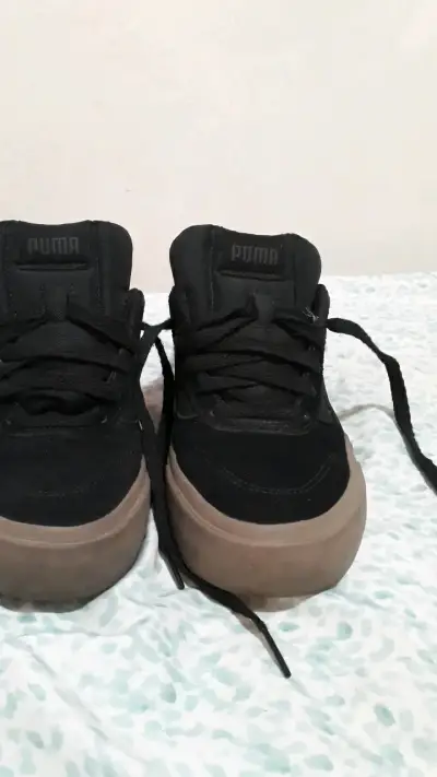 Zapatillas Puma negras casuales - miniatura 1
