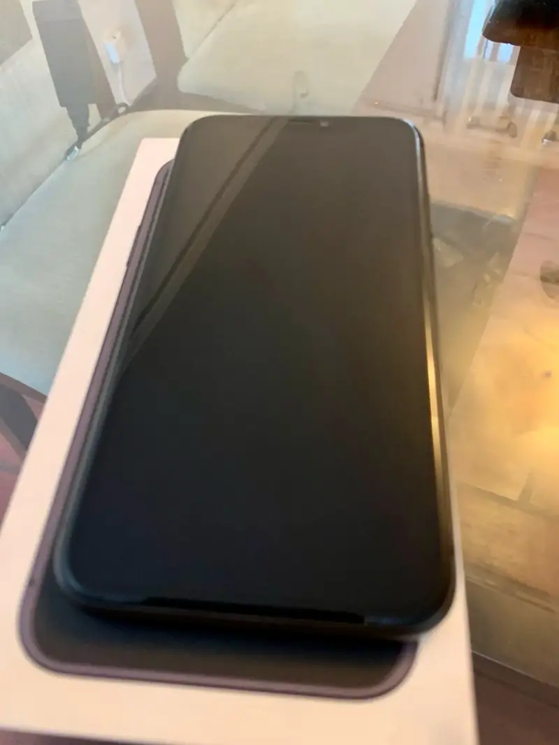 iPhone 11 negro 128Gb - 2
