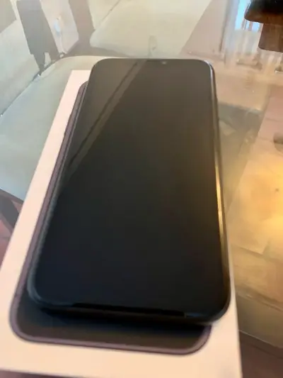 iPhone 11 negro 128Gb - miniatura 2