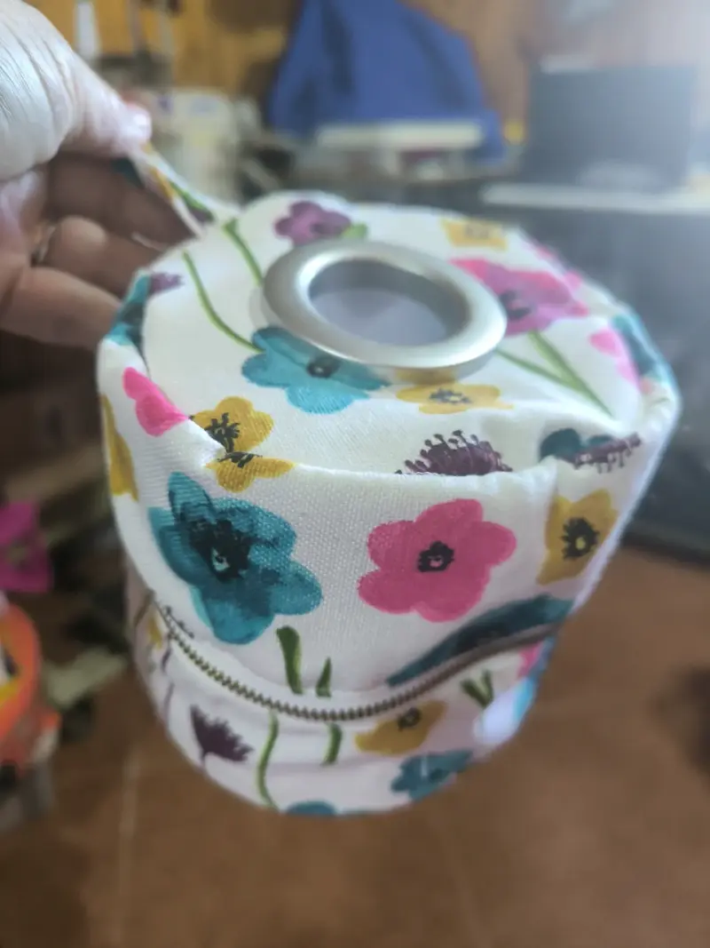 Porta pañuelos o rollo de papel   con cierre - 2