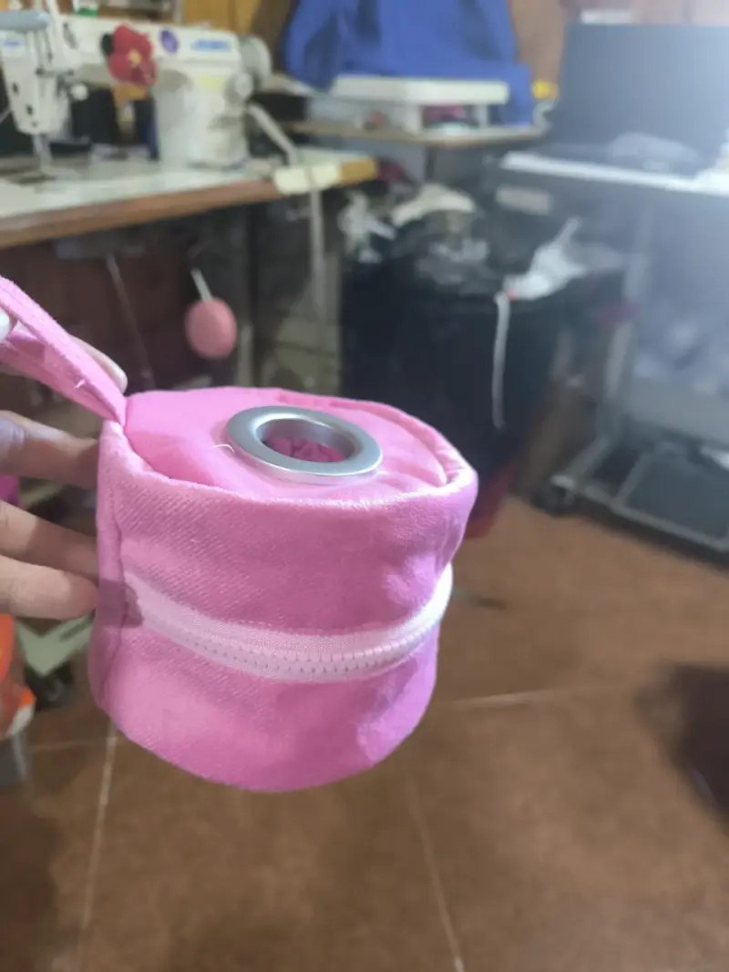 Porta pañuelos o rollo de papel   con cierre - 5