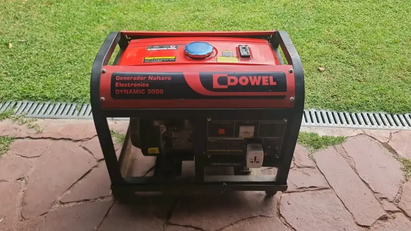 Generador Nafta Electrónico Dowel Dynamic 3000 - 1