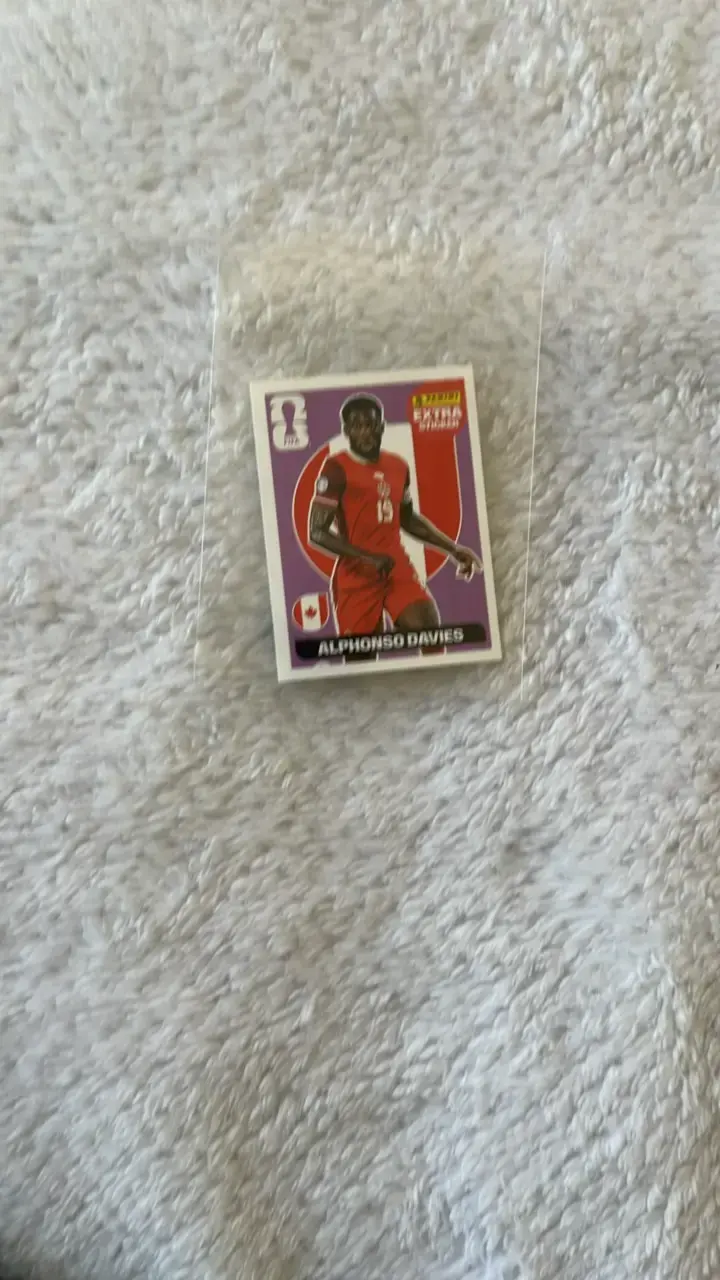 Extra Sticker Alphonso Davies Mundial 2026 - 1