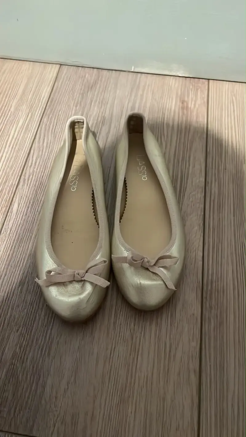 Bailarinas doradas con lazo Lass*10