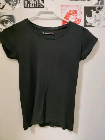 Poleras negras  básicas de algodón - miniatura 2