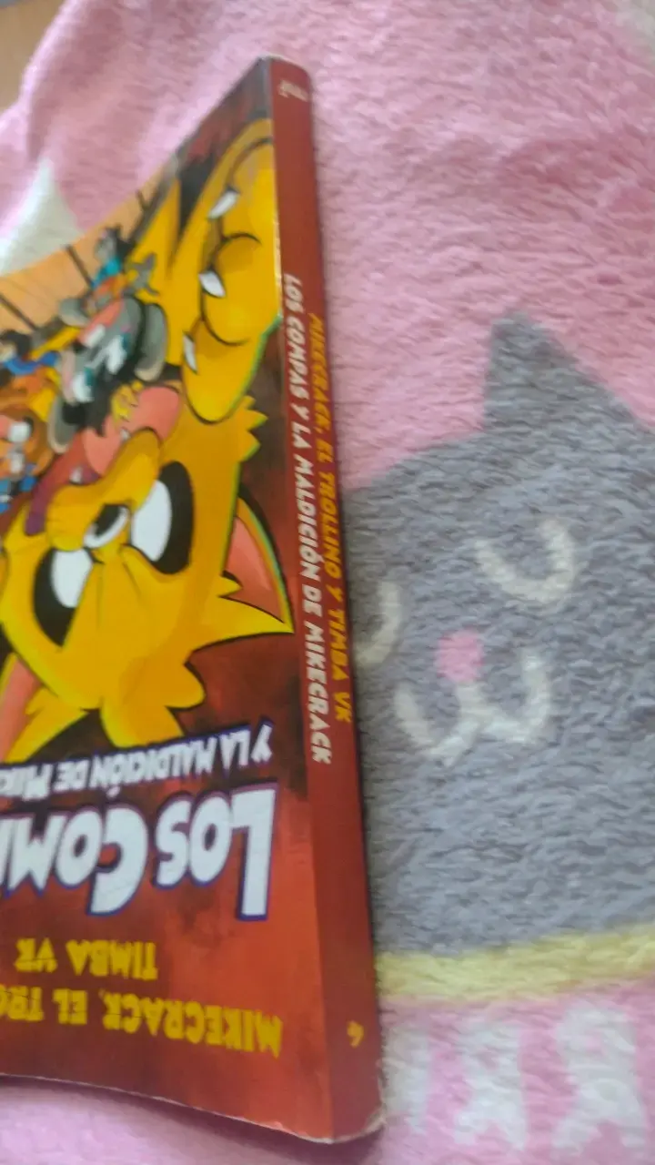 Libro Los Compas y la Maldición de Mikecrack - 3