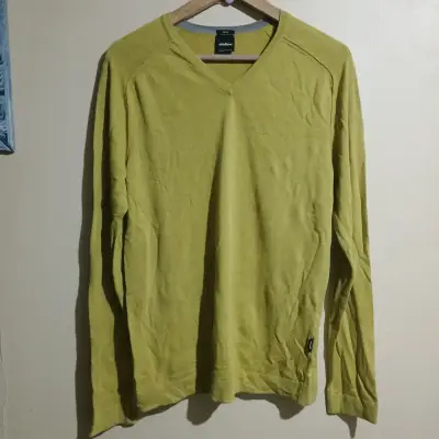 Suéter verde oliva cuello en V hombre - miniatura 1