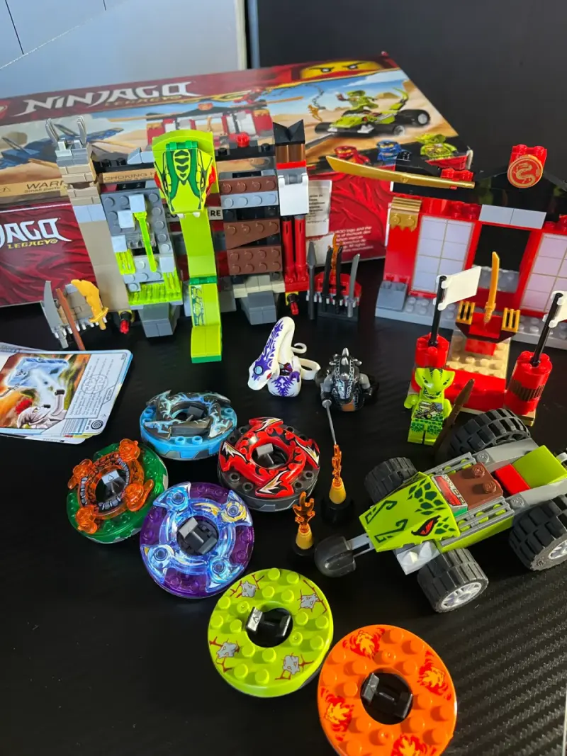 LEGO Ninjago Training Set+Fire Temple Legacy - 1