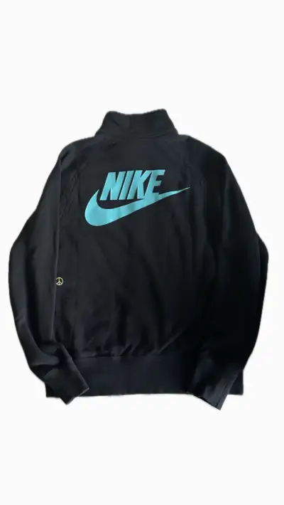 Polerón Nike negro, Have a Nike day - miniatura 2
