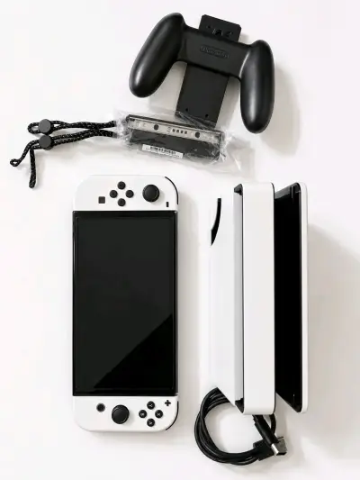 Consola Nintendo Switch OLED + Accesorios - miniatura 2