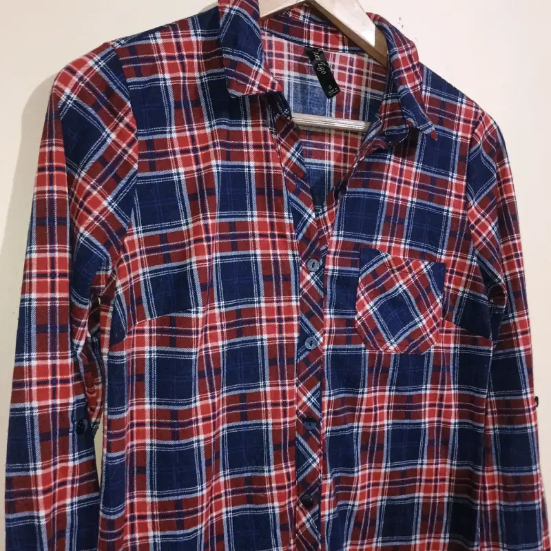 Camisa de franela a cuadros roja y azul - 3
