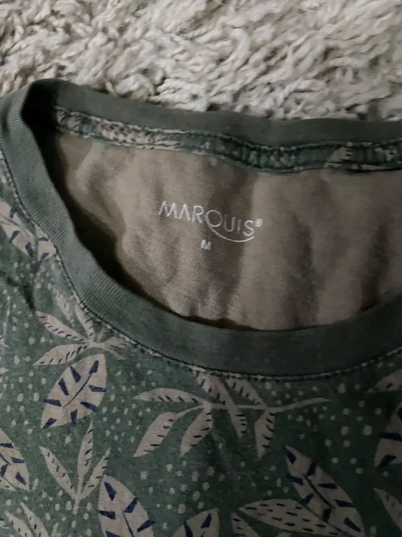 Polera estampada verde marca Marquis - 2