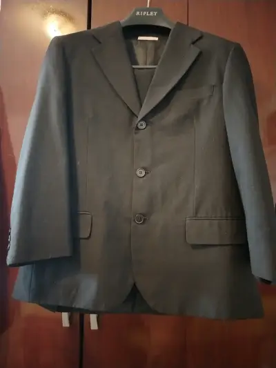 Traje (terno negro) - miniatura 2