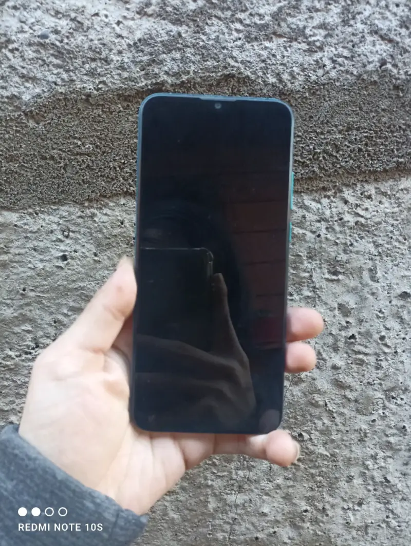 Motorola G8 power lite en buen estado - 2