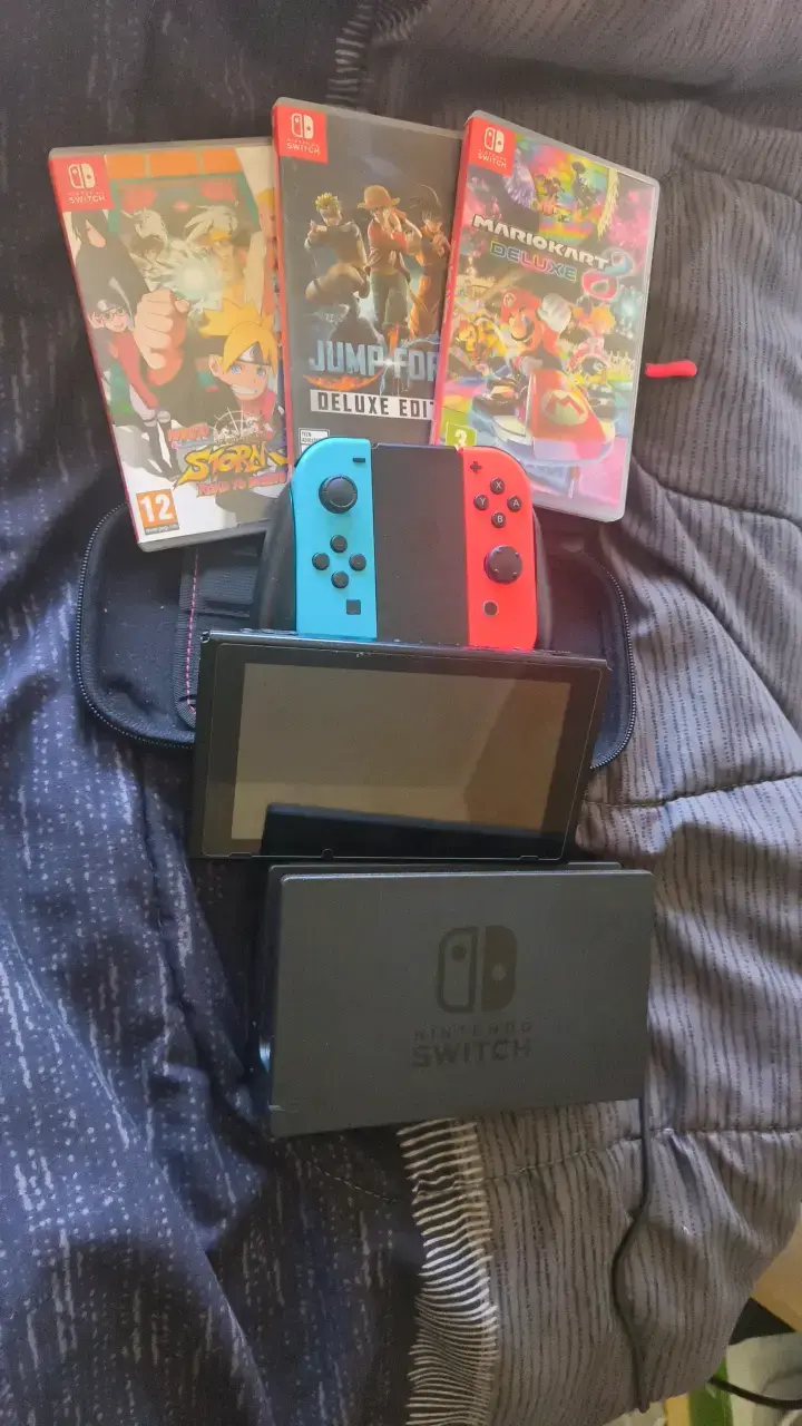 Consola Nintendo Switch con juegos incluidos - 1