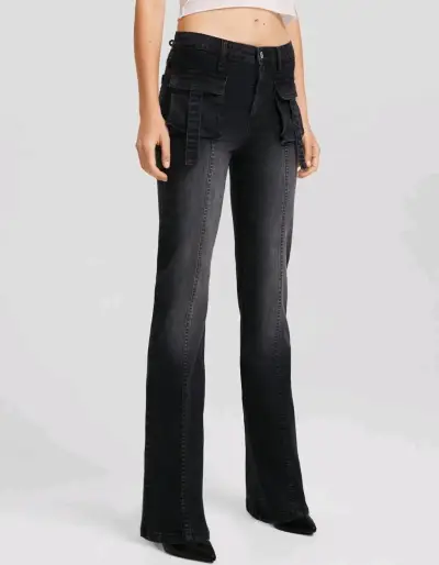 Jeans Flare Cargo Bershka Tiro medio/alto Negro 40 - miniatura 2