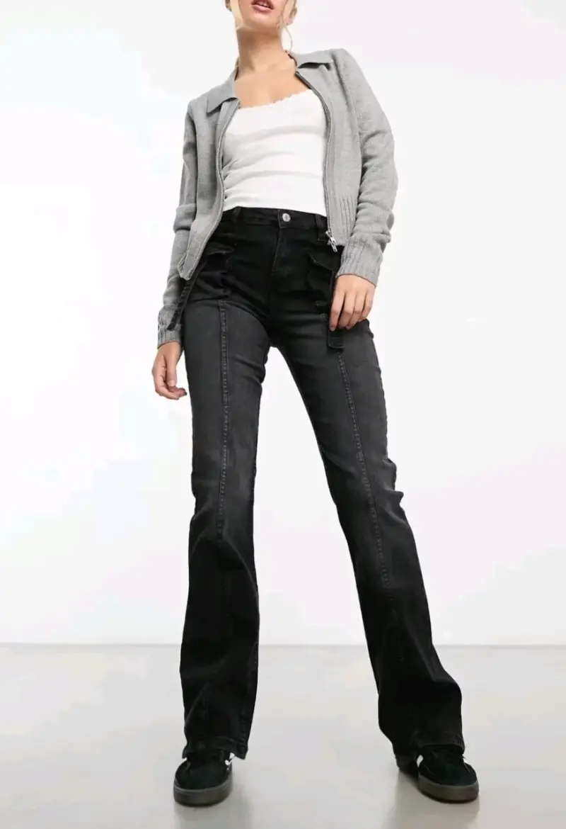 Jeans Flare Cargo Bershka Tiro medio/alto Negro 40 - 5