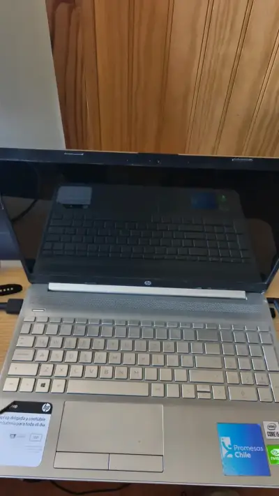 Laptop HP 15.6 - miniatura 2