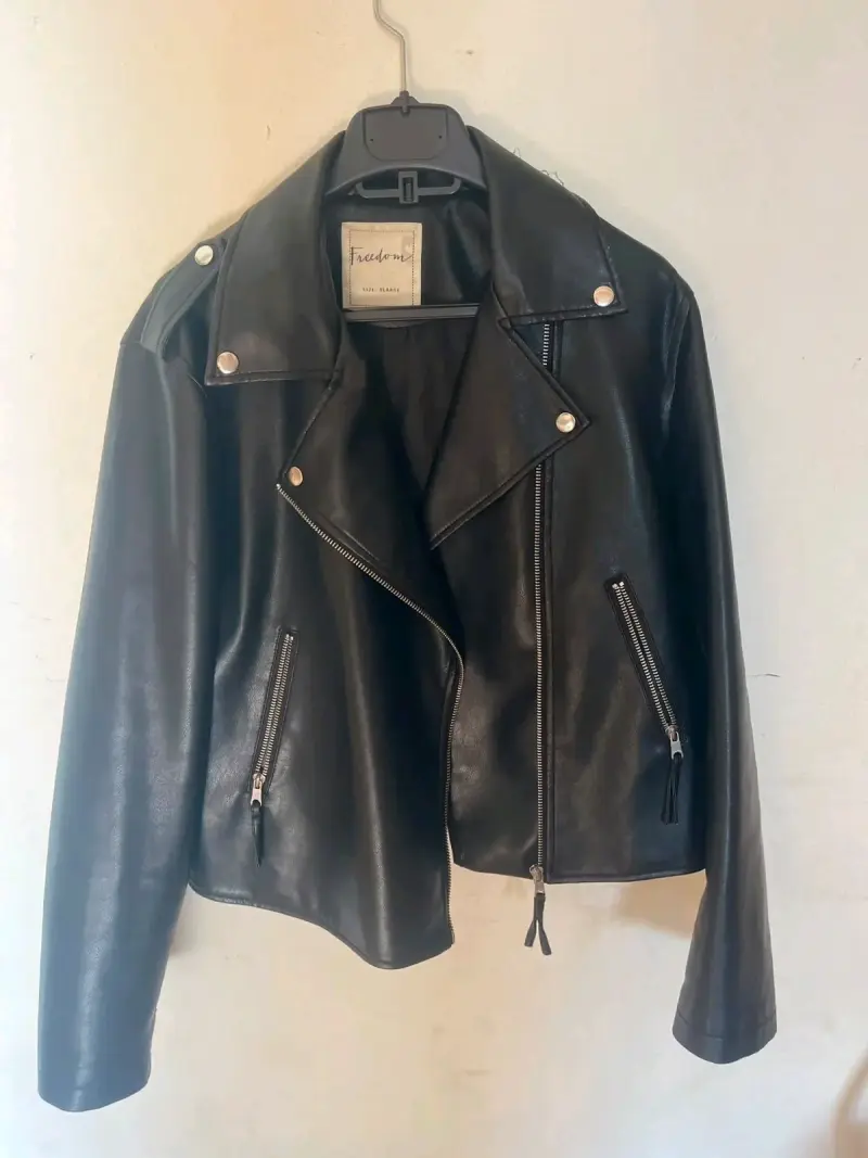 Chaqueta de cuero negra Freedom