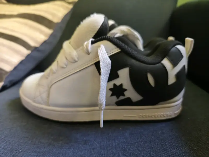 Zapatillas DC Court Graffik BLANCAS USADAS - 2