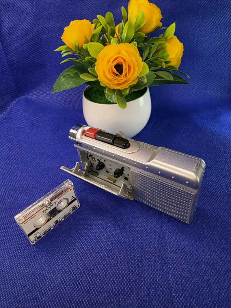 Grabadora Vintage Microcassette Aiwa - 3