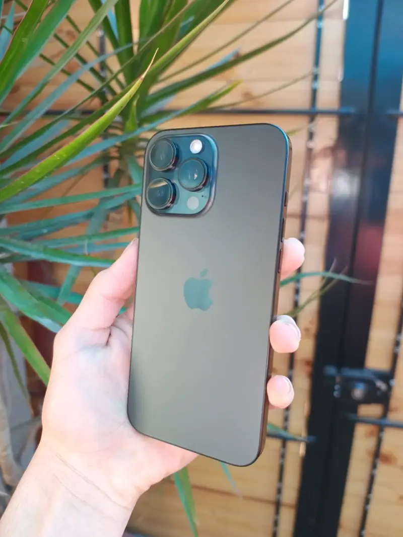 iPhone 16 Pro Max 256GB - 1