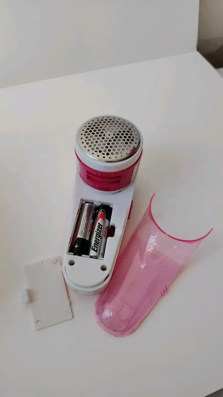Removedor de pelusas Surker SK-687 portátil - 3
