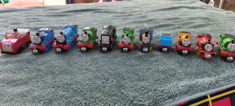 Set de trenes de juguete Thomas y amigos - 1