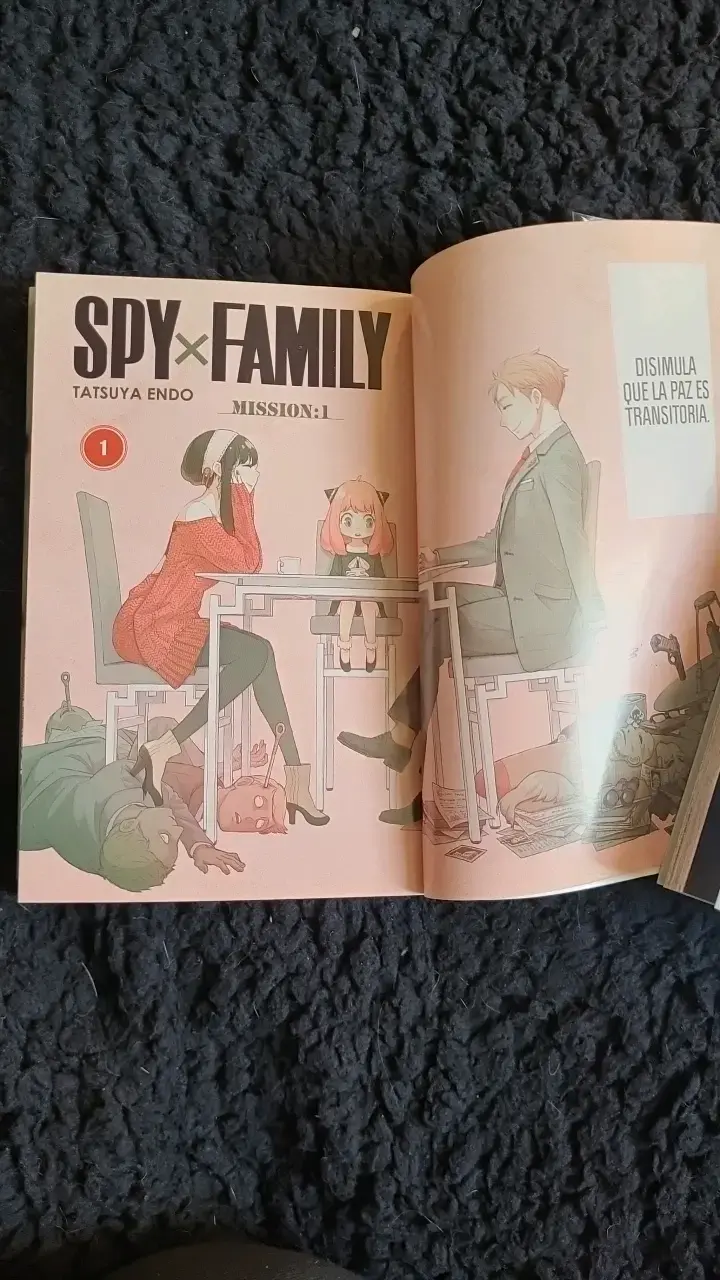 Mangas Spy x Family Vol. 1 y 2 - 4