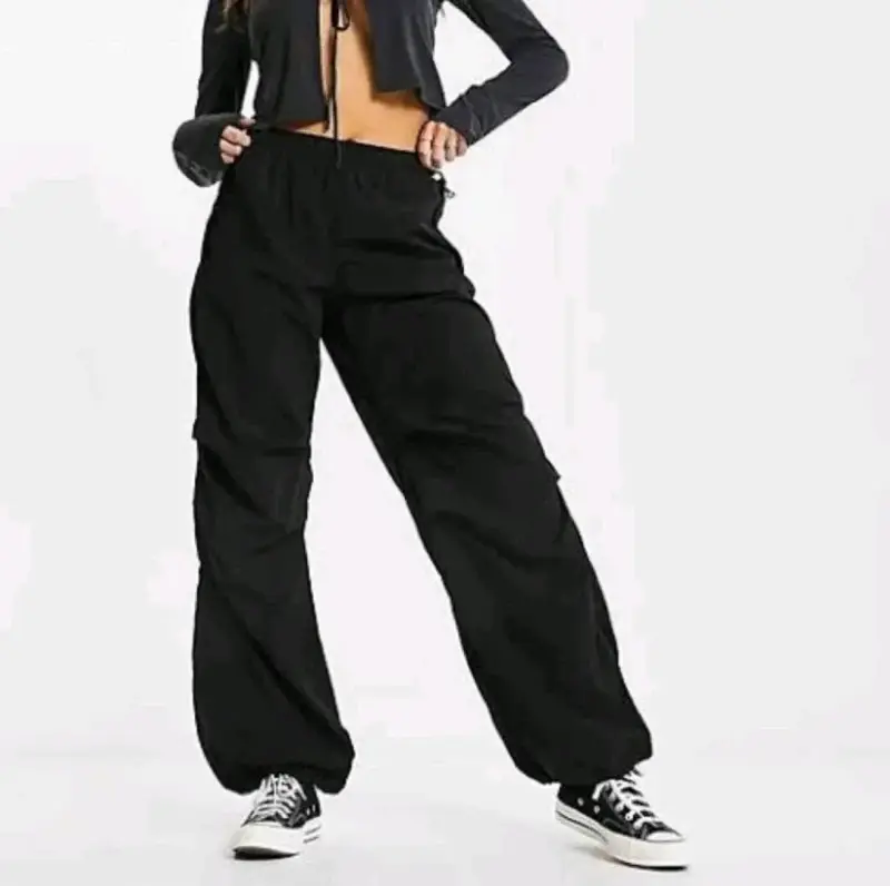 Pantalón Parachute Pants Bershka Negro Mujer M/38 - 4