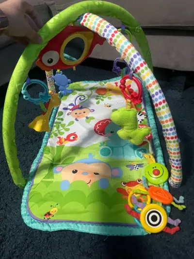 Gimnasio para bebés Fisher Price colorido - miniatura 2
