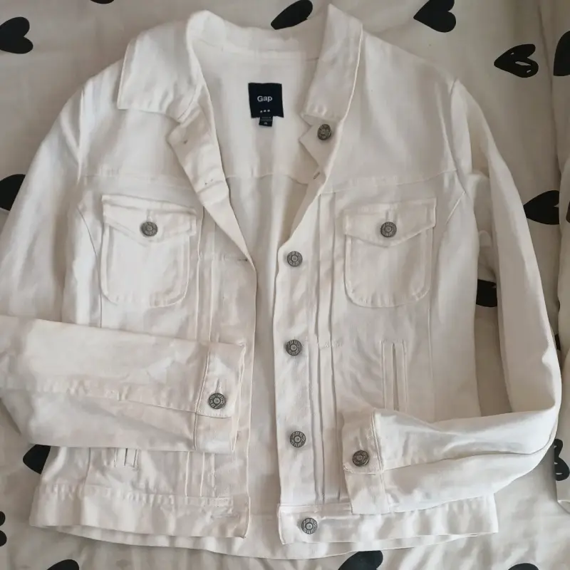 Chaqueta de mezclilla blanca Gap para mujer