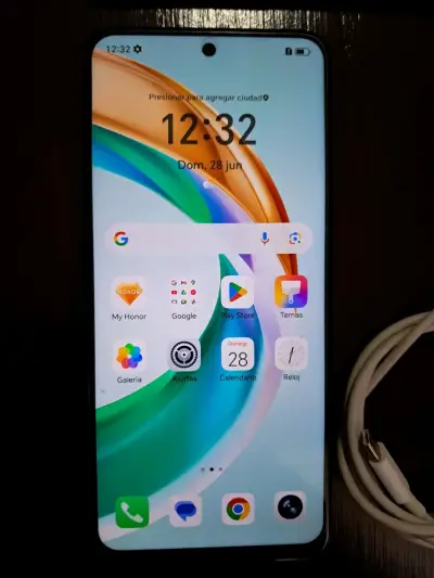 Smartphone Honor con pantalla completa - miniatura 1