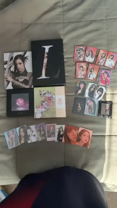 Albums twice y Blackpink con detalles - miniatura 1