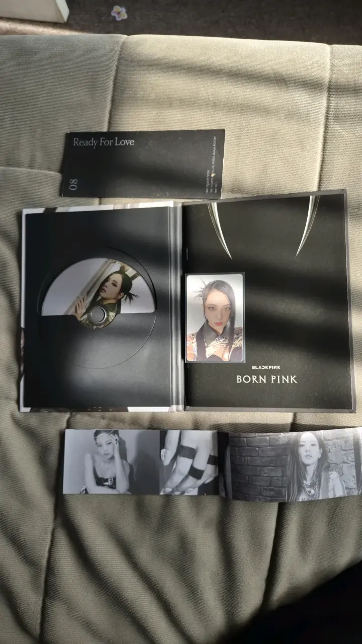 Albums twice y Blackpink con detalles - 3