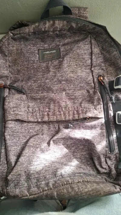 Mochila Head gris con múltiples bolsillos - miniatura 1