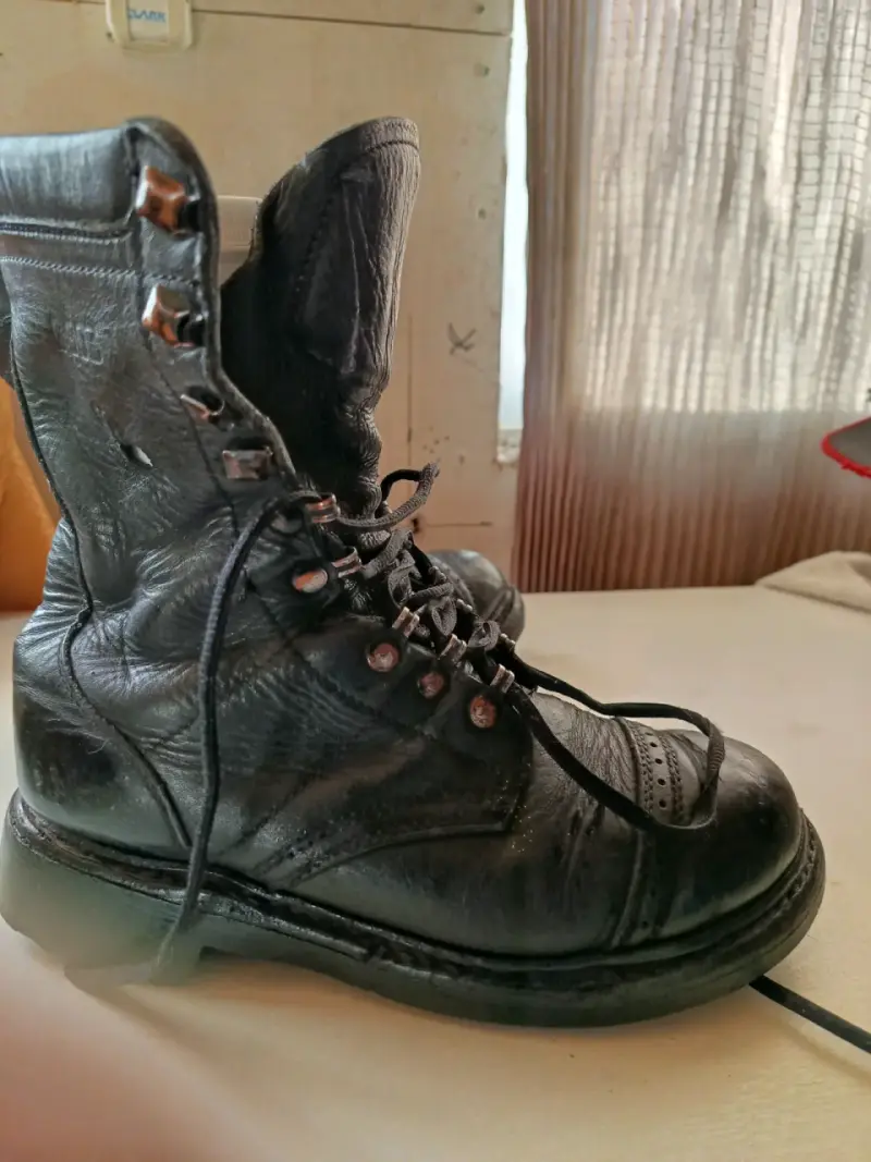 Botas militares de cuero negro para hombre - 4