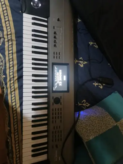 Teclado Korg Krome EX 61 teclas - miniatura 2