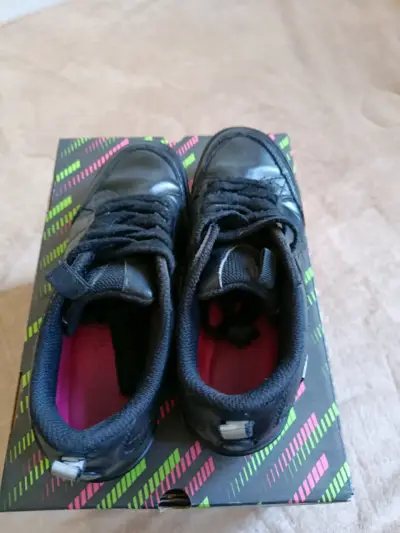 Zapatillas deportivas negras para niños TEENER - miniatura 1