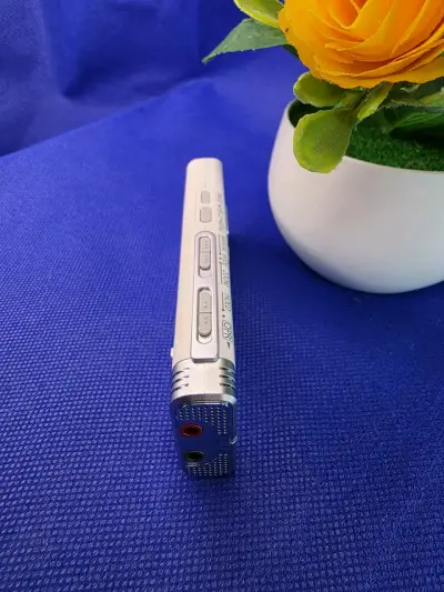 Grabadora Panasonic RR-US551 con micrófono Zoom - miniatura 2