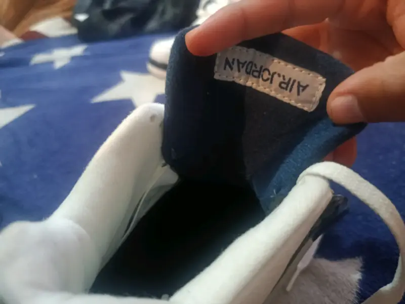 Jordan 4 - 4