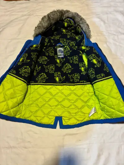 Chaqueta azul con capucha y forro de peluche - miniatura 2