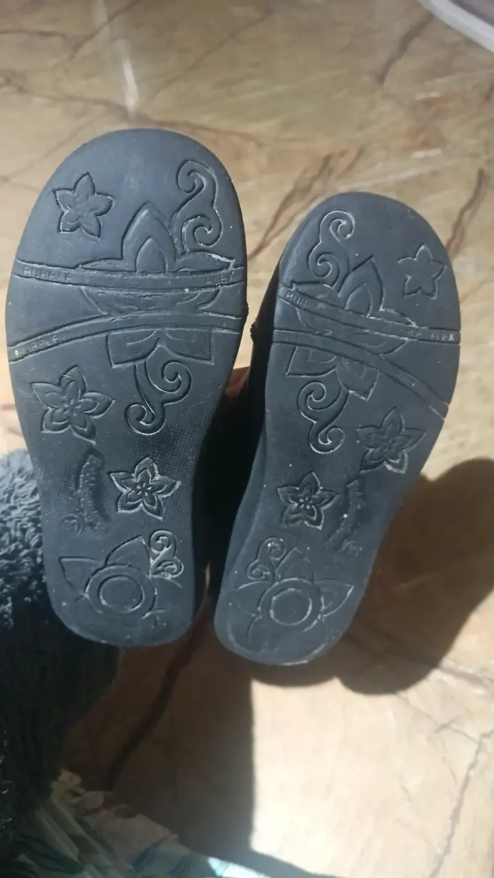 Zapatos escolares negros para niña - 2