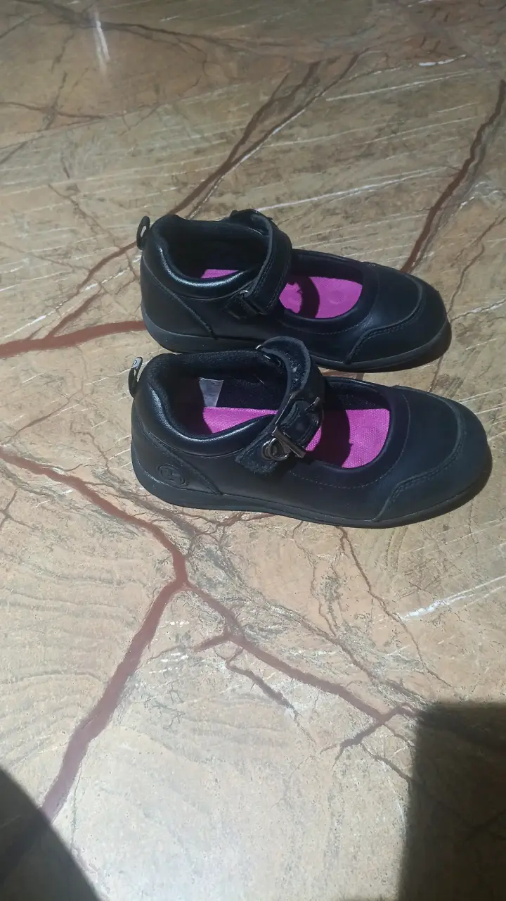 Zapatos escolares negros para niña - 3