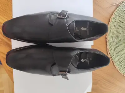 Zapatos formales de cuero negro con hebilla - miniatura 2