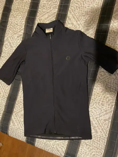 Polera de ciclismo negra con cierre completo - miniatura 1