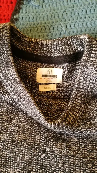 Suéter gris de lana para hombre - miniatura 2